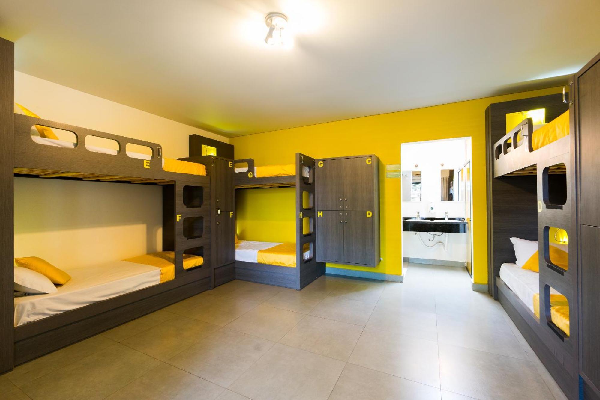 Bed in 8-Bed Mixed Dormitory Room